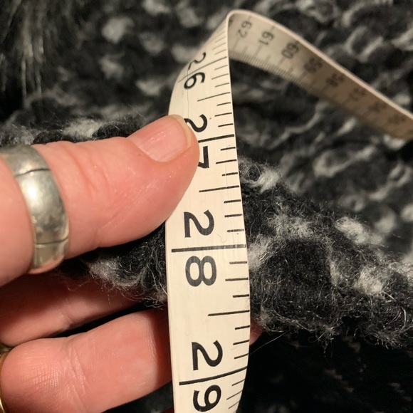 BELLA  AMORE  ITALY WOOL CAPE COAT - Picture 5 of 10